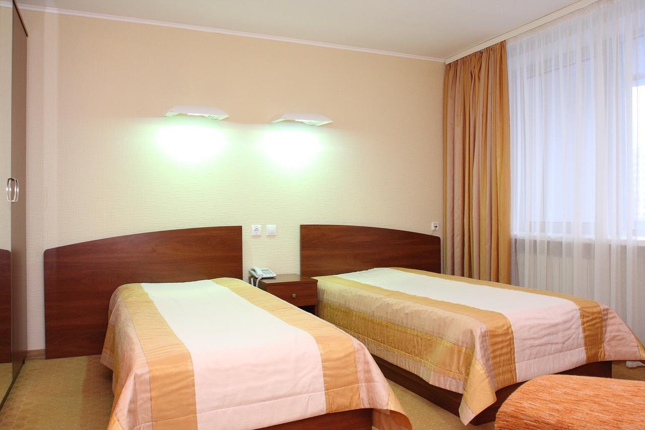 Slavinasport Hotel Zhlobin Exteriör bild